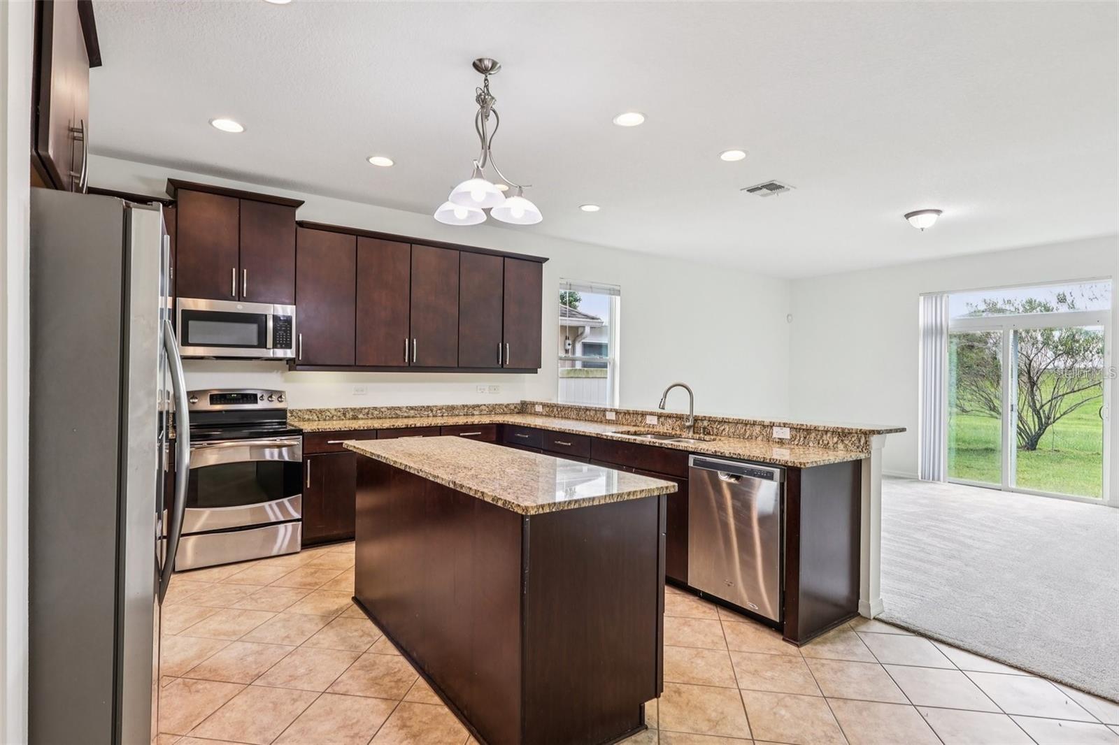 Image 5 of 21 For 1126 Maumee Street