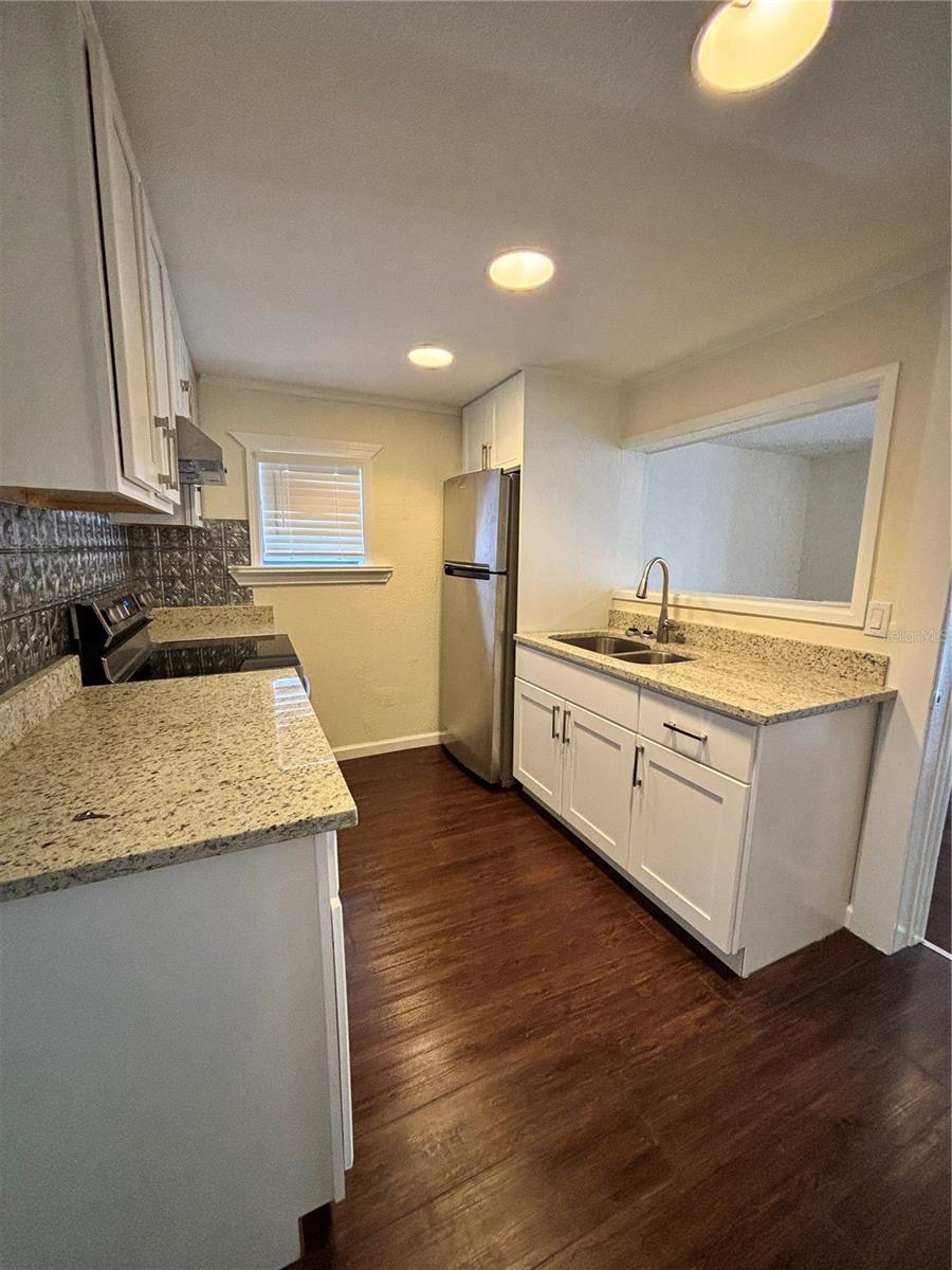 Image 7 of 8 For 2511 Crawford Drive