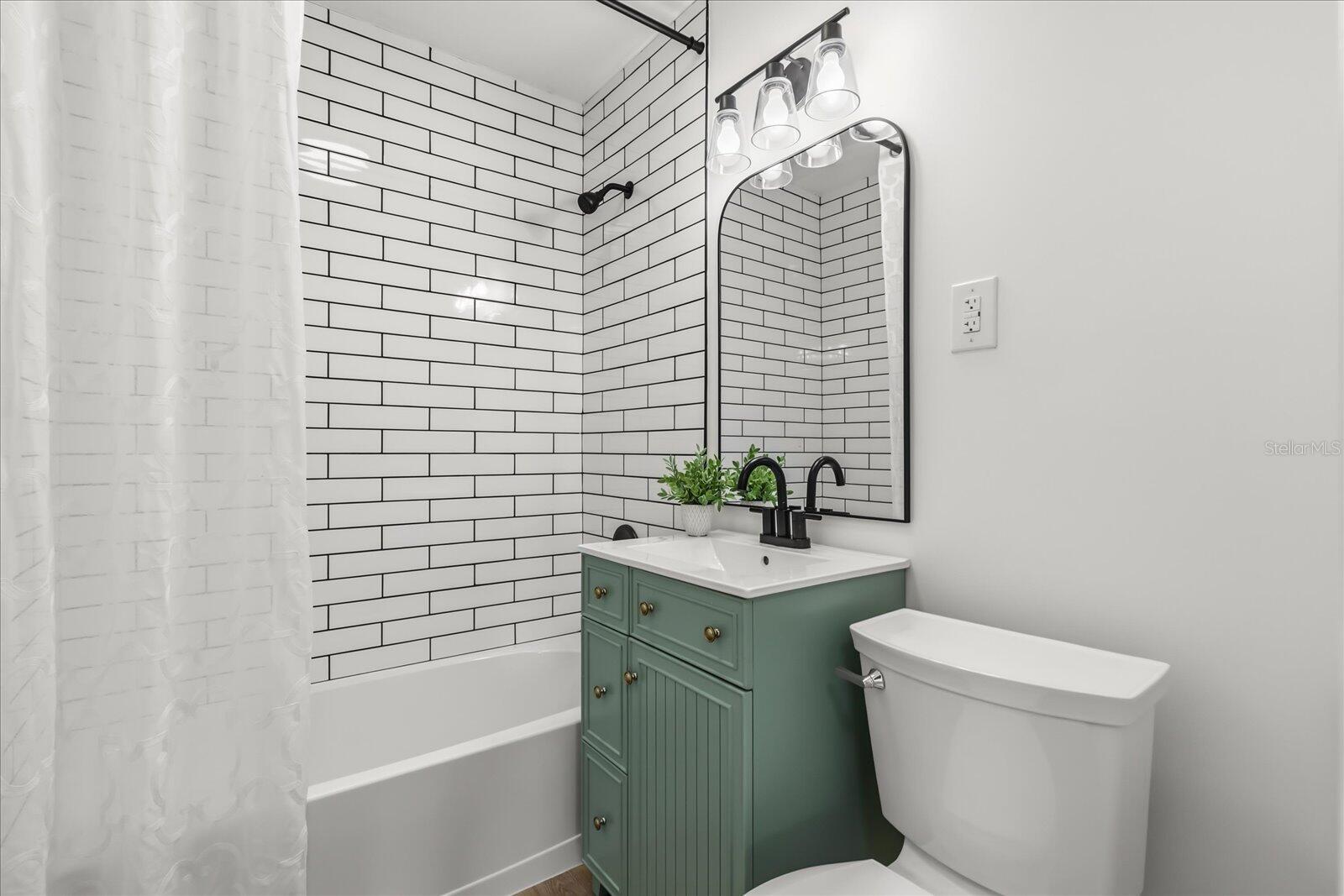 Image 14 of 33 For 6072 15th Way N