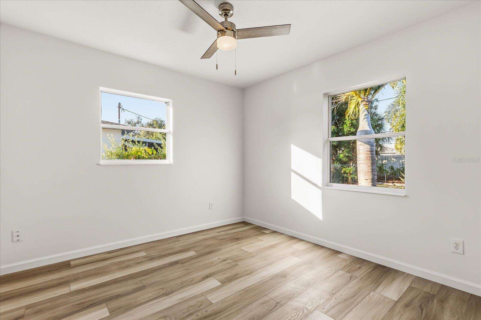 Image 15 of 33 For 6072 15th Way N