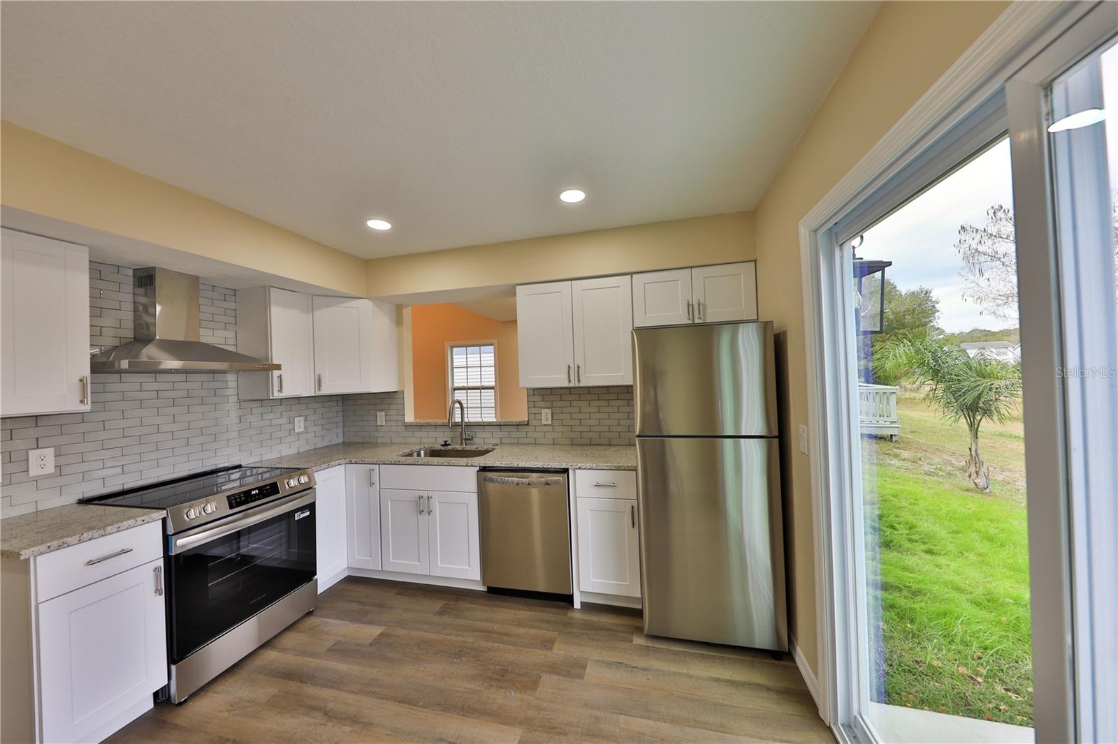 Image 6 of 27 For 9872 Bubbling Brook Court