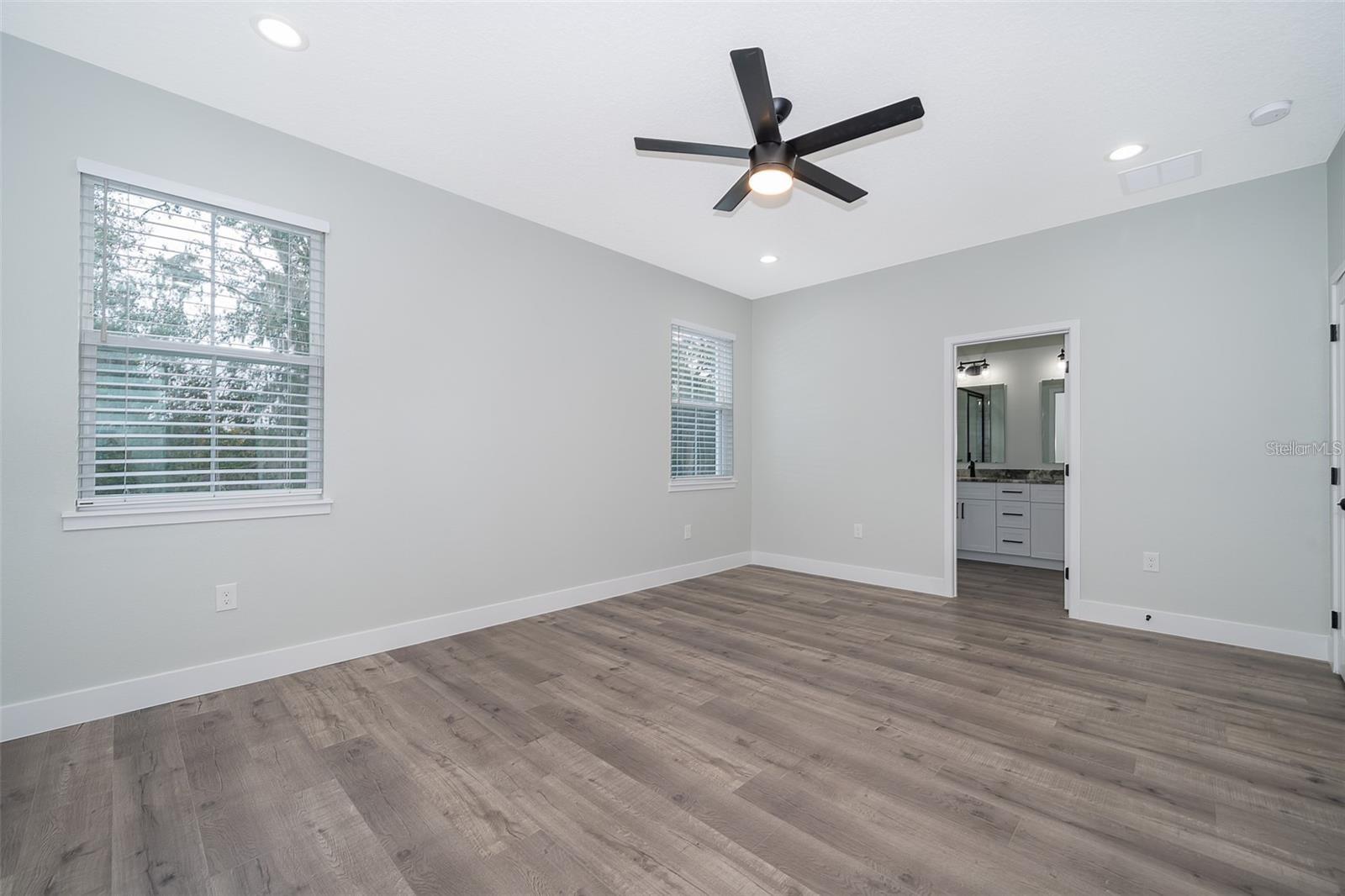 Image 15 of 19 For 369 Myrtle Street