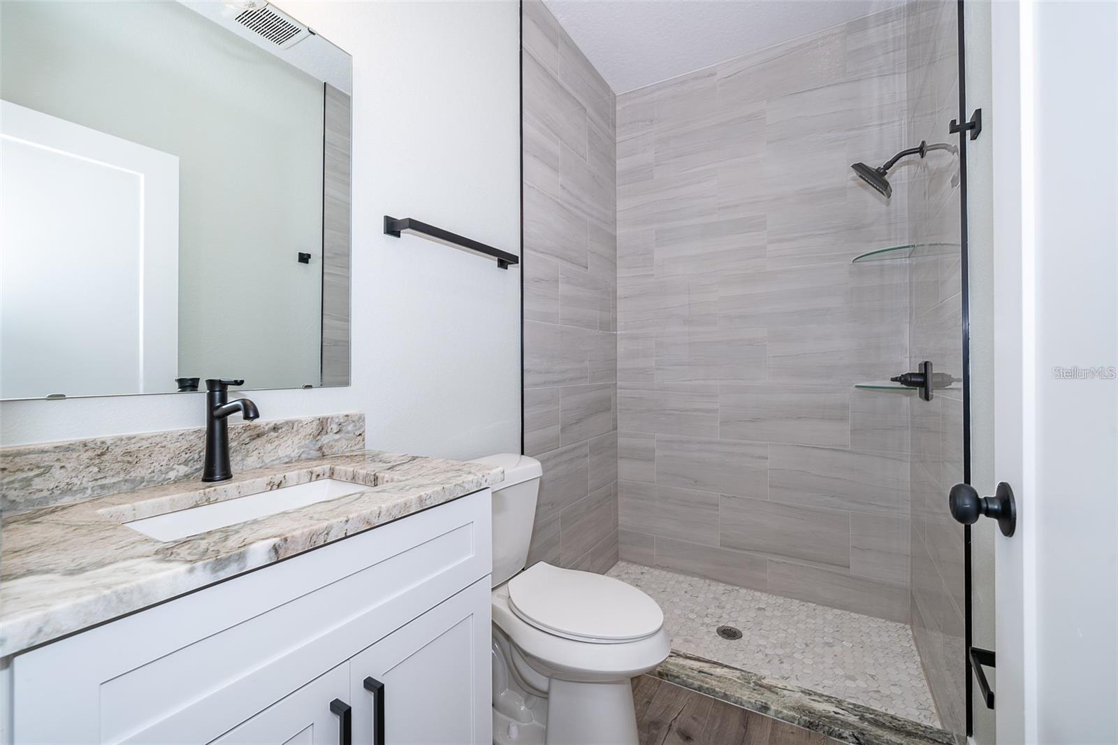 Image 7 of 19 For 369 Myrtle Street