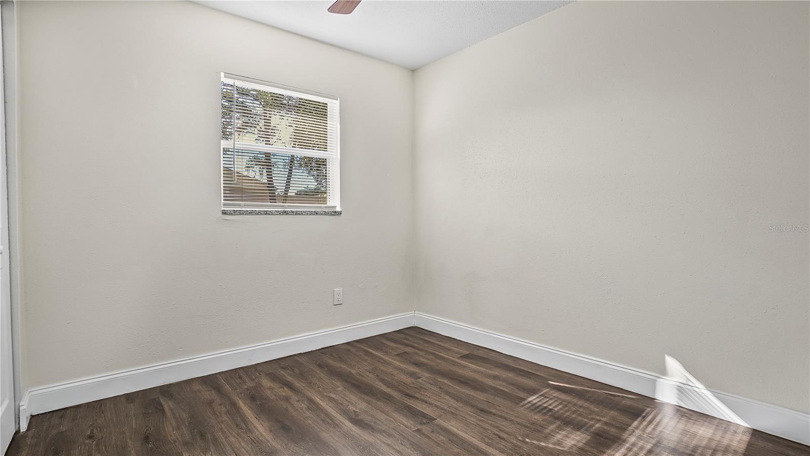 Image 11 of 23 For 7906 Arabian Place