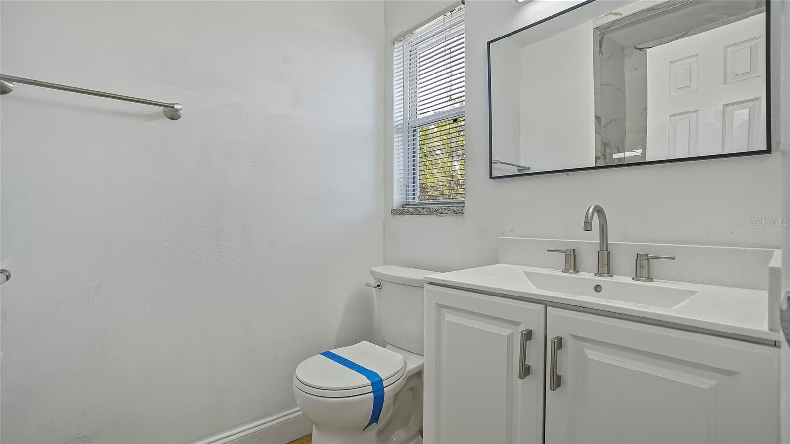 Image 17 of 23 For 7906 Arabian Place