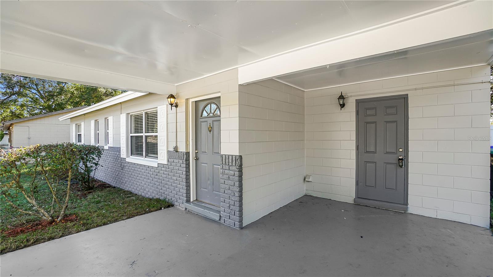 Image 2 of 23 For 7906 Arabian Place