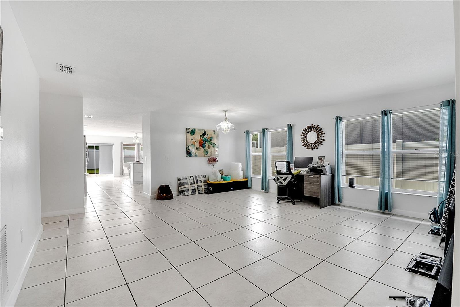 Image 28 of 64 For 3030 Holland Drive