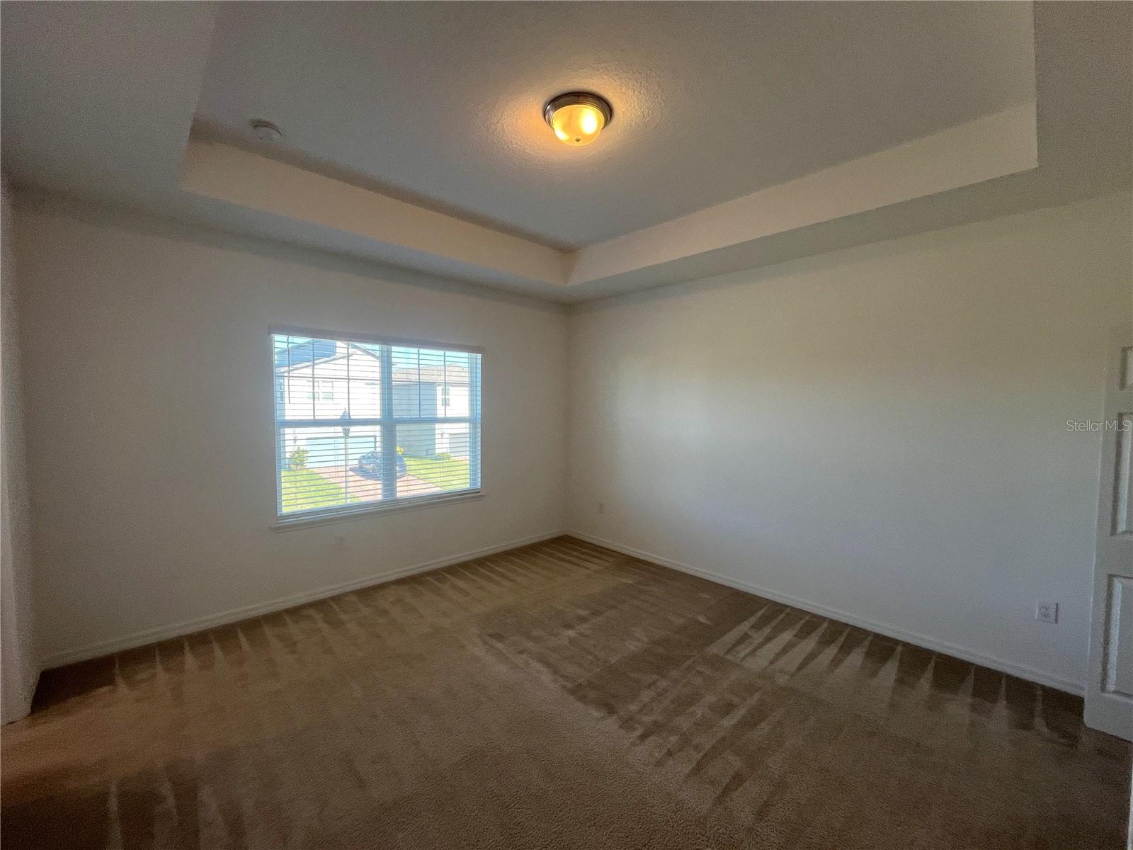 Image 13 of 23 For 15114 Stuttgart Alley