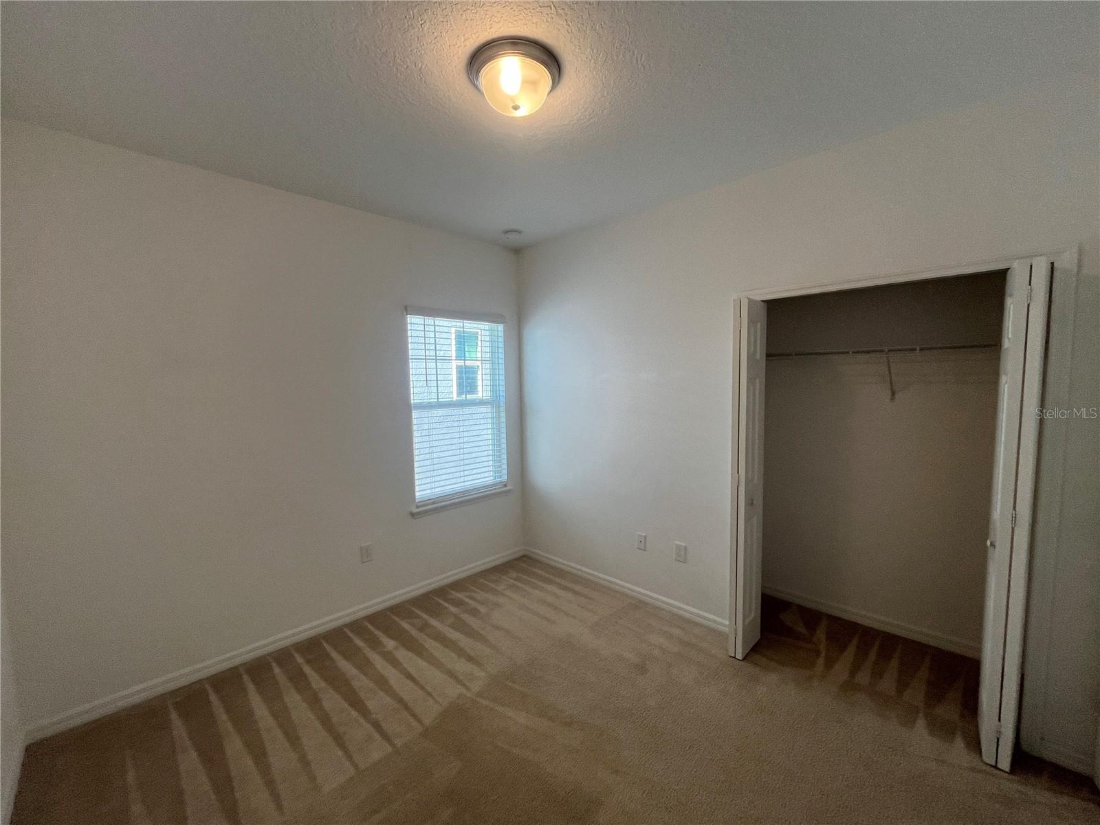 Image 16 of 23 For 15114 Stuttgart Alley