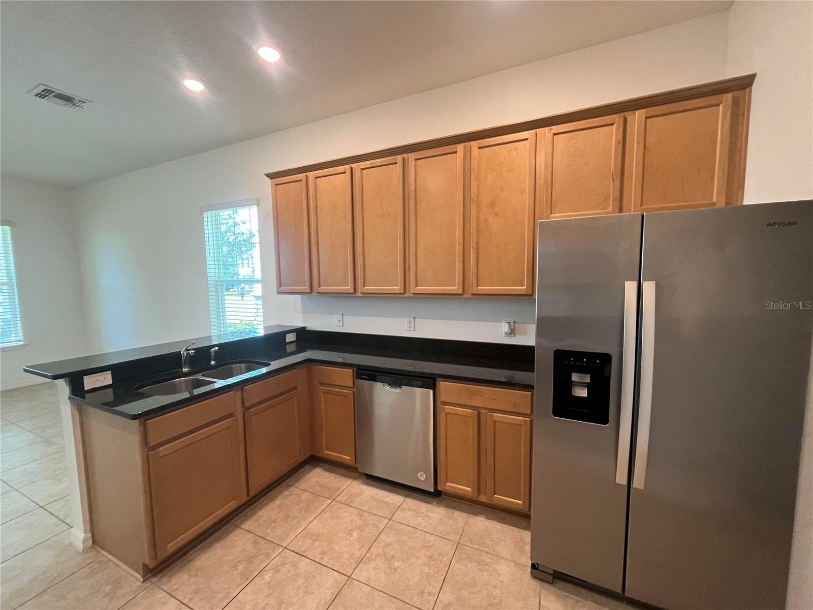 Image 6 of 23 For 15114 Stuttgart Alley