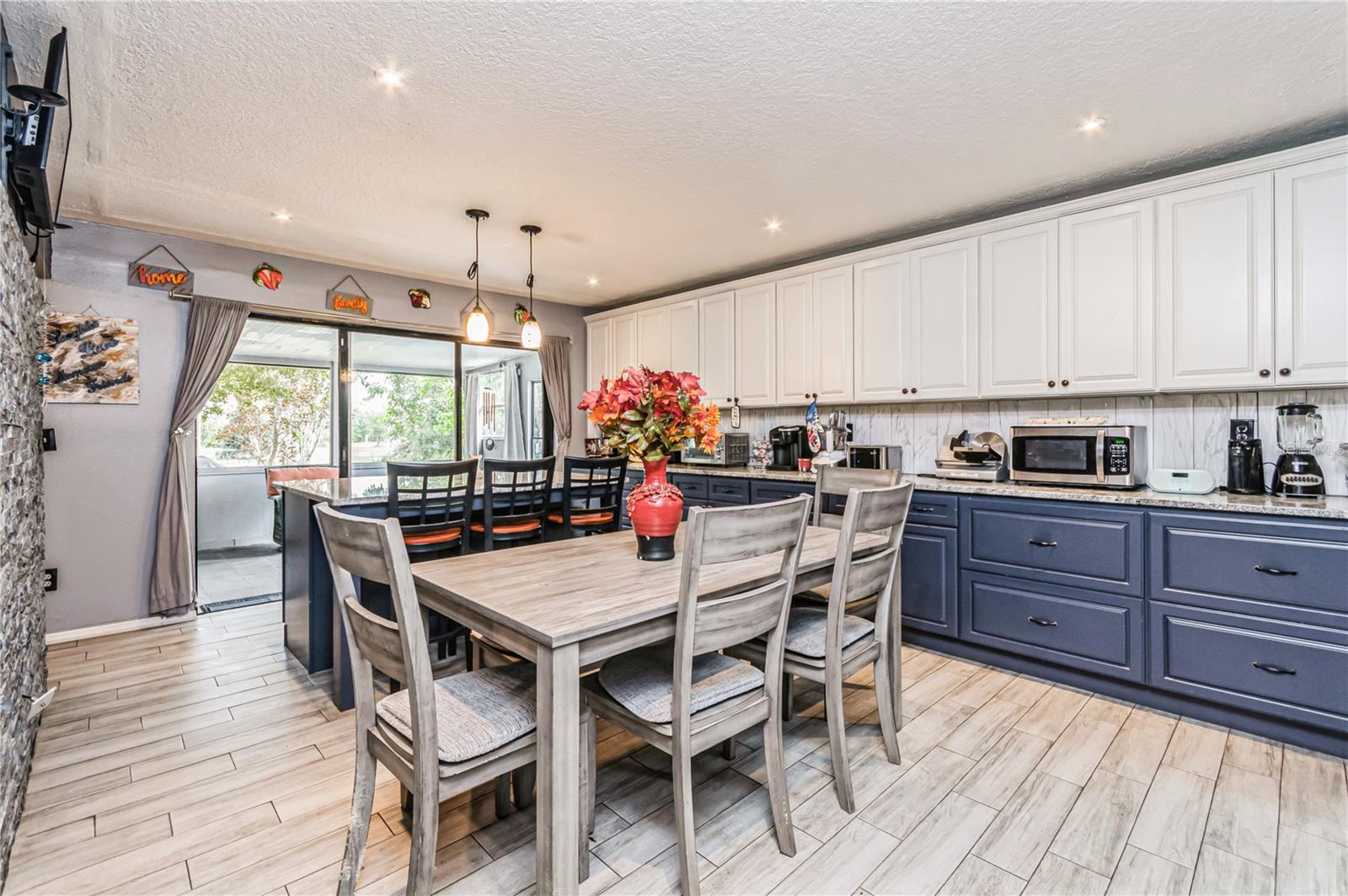 Image 11 of 28 For 2405 Abalone Boulevard