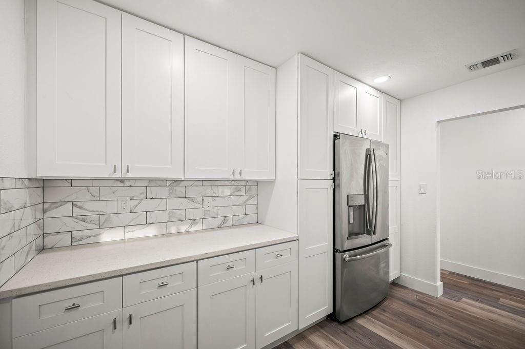 Image 10 of 26 For 5925 Hilltop Lane W