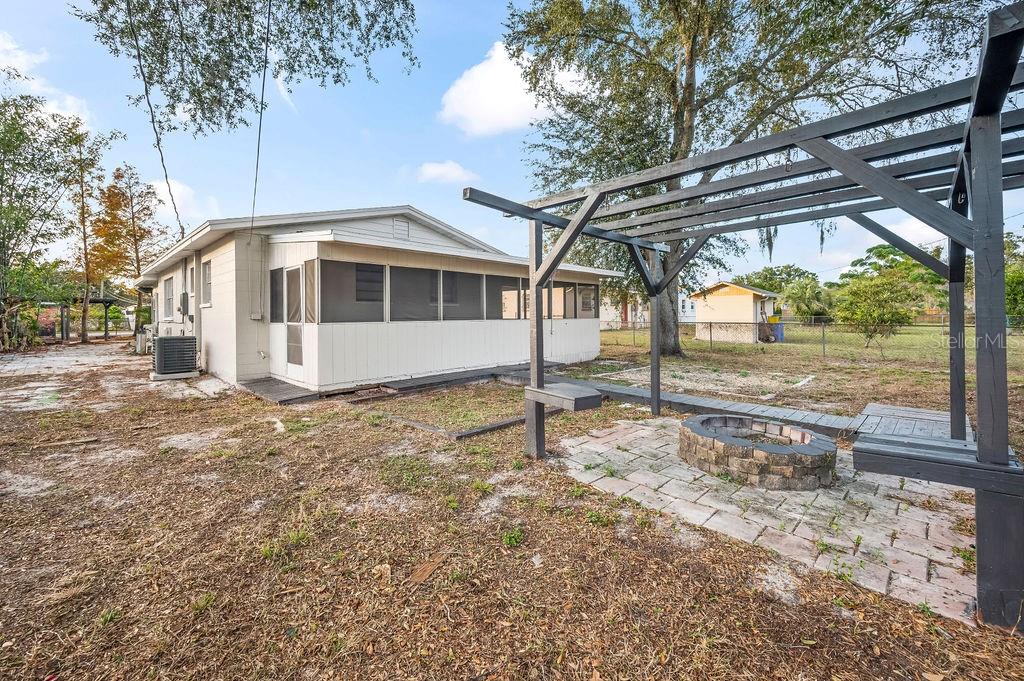 Image 26 of 26 For 5925 Hilltop Lane W