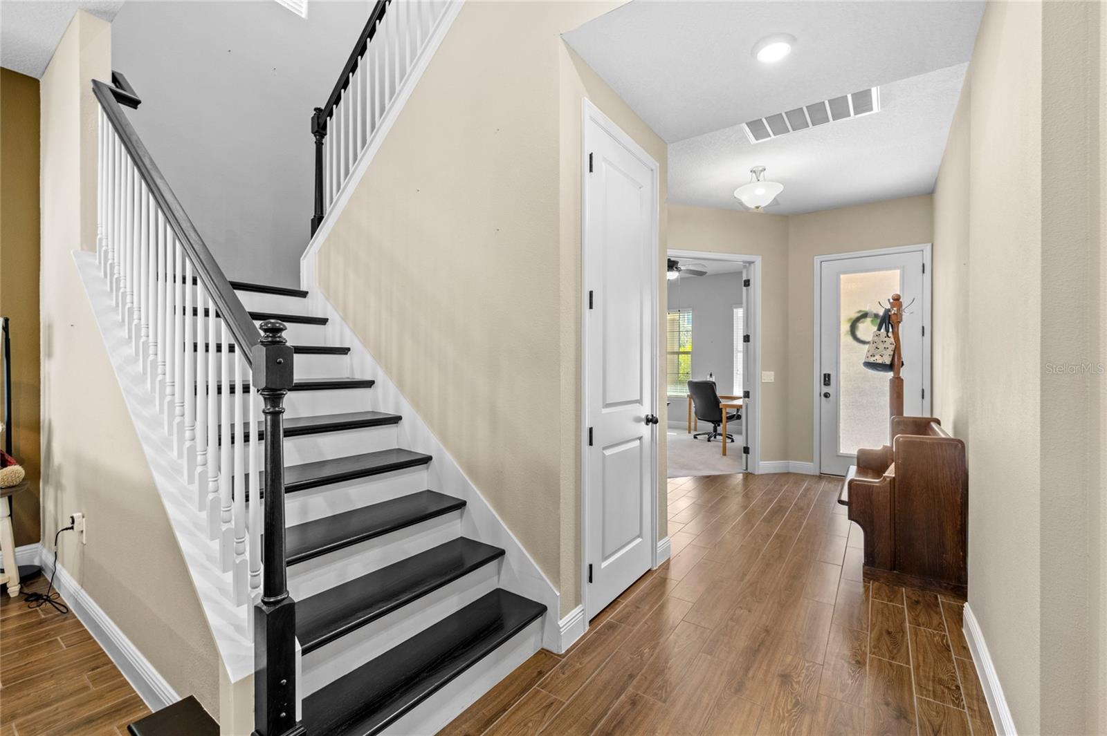 Image 20 of 55 For 14673 Glade Hill Park Way