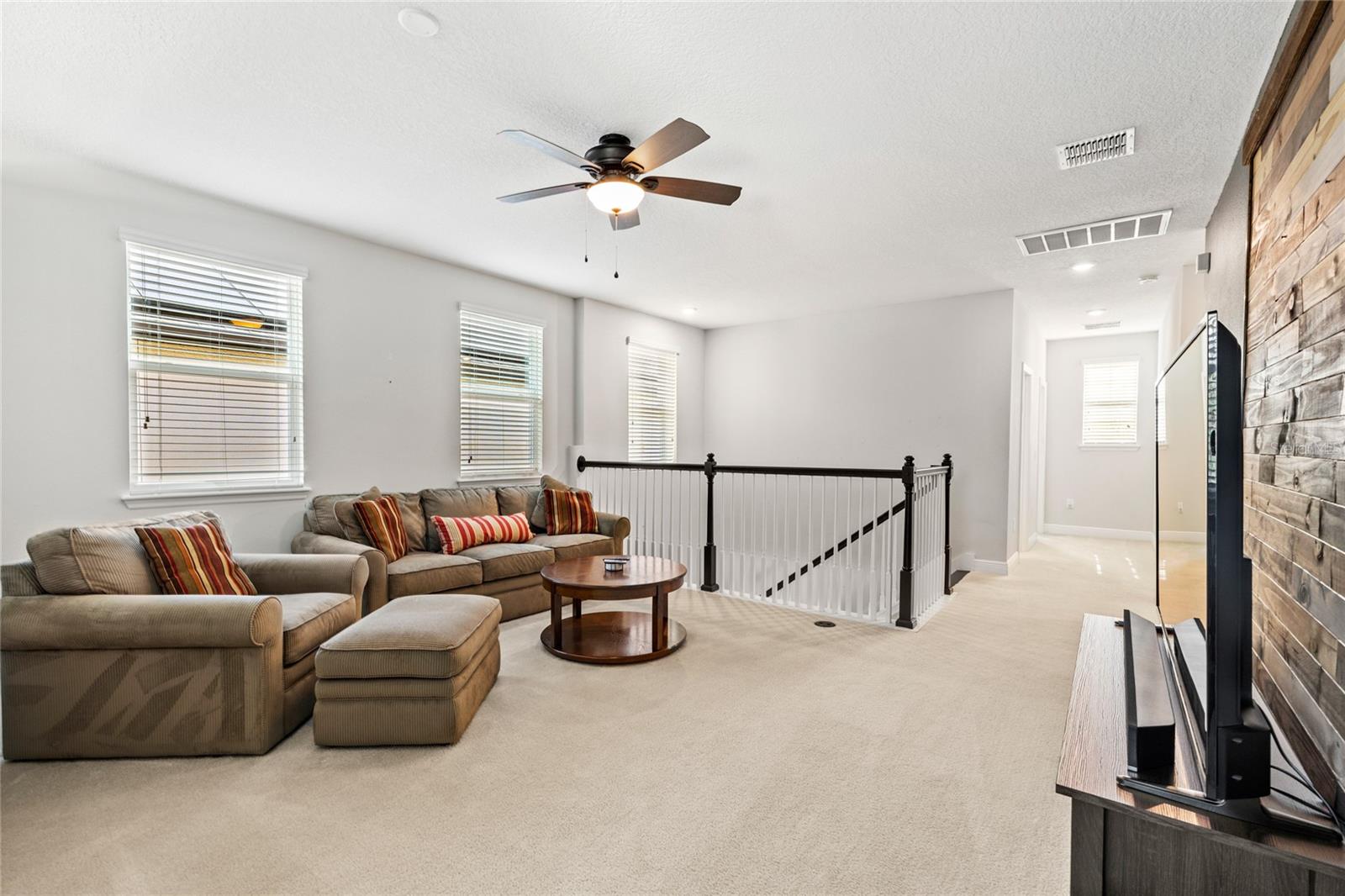 Image 22 of 55 For 14673 Glade Hill Park Way