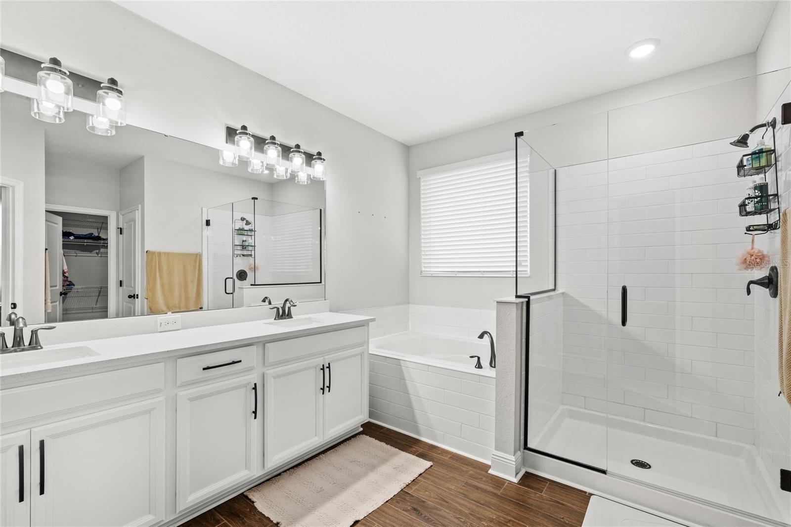 Image 28 of 55 For 14673 Glade Hill Park Way