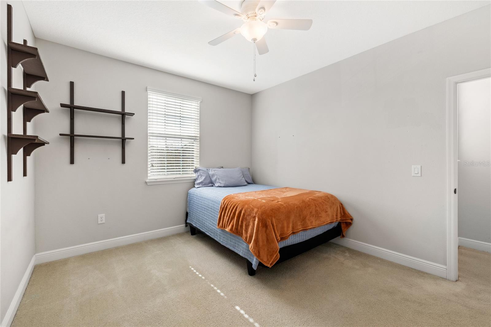 Image 31 of 55 For 14673 Glade Hill Park Way