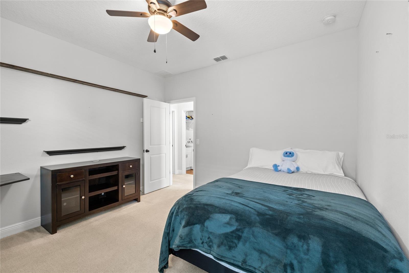 Image 36 of 55 For 14673 Glade Hill Park Way