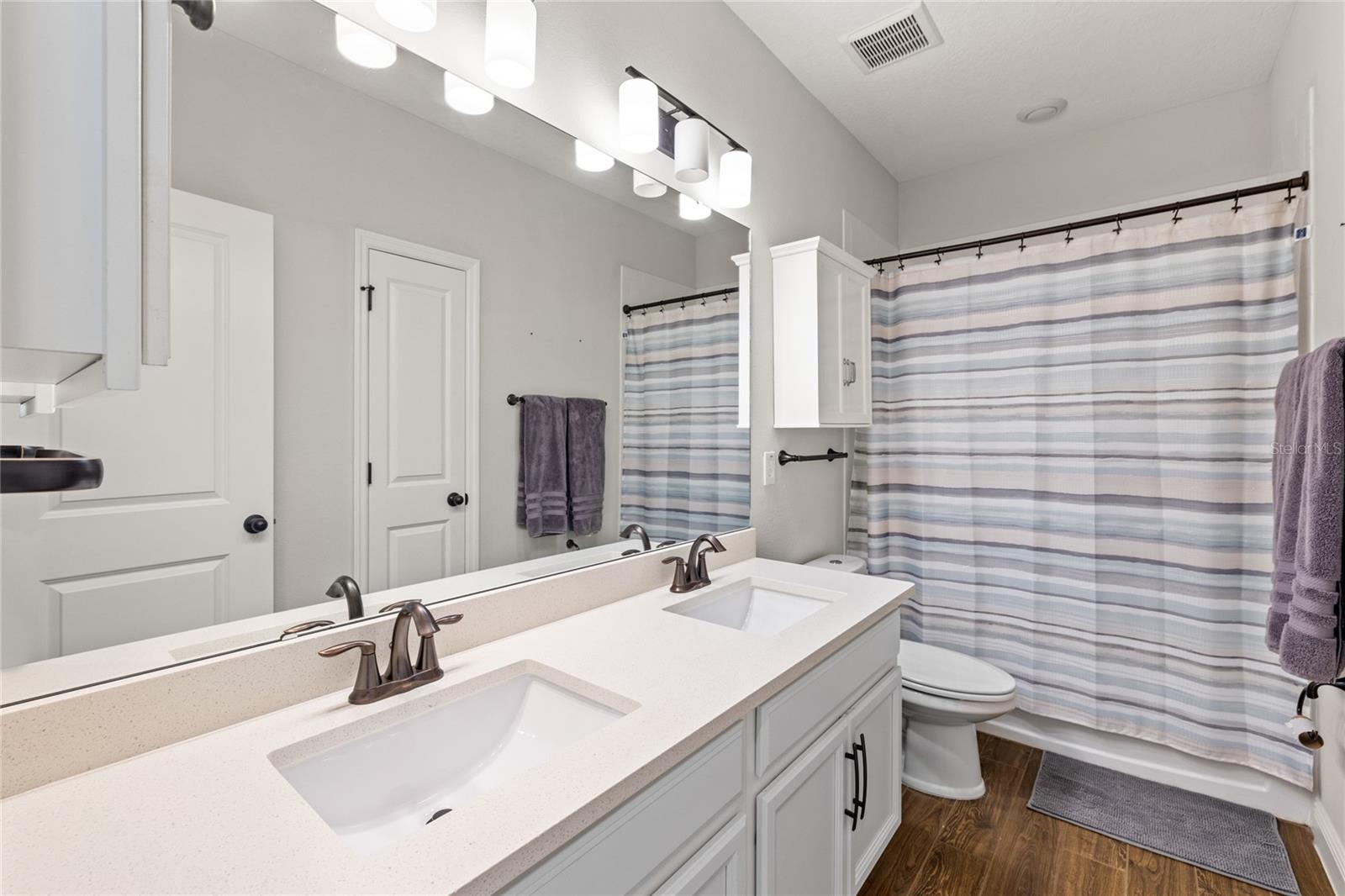 Image 38 of 55 For 14673 Glade Hill Park Way