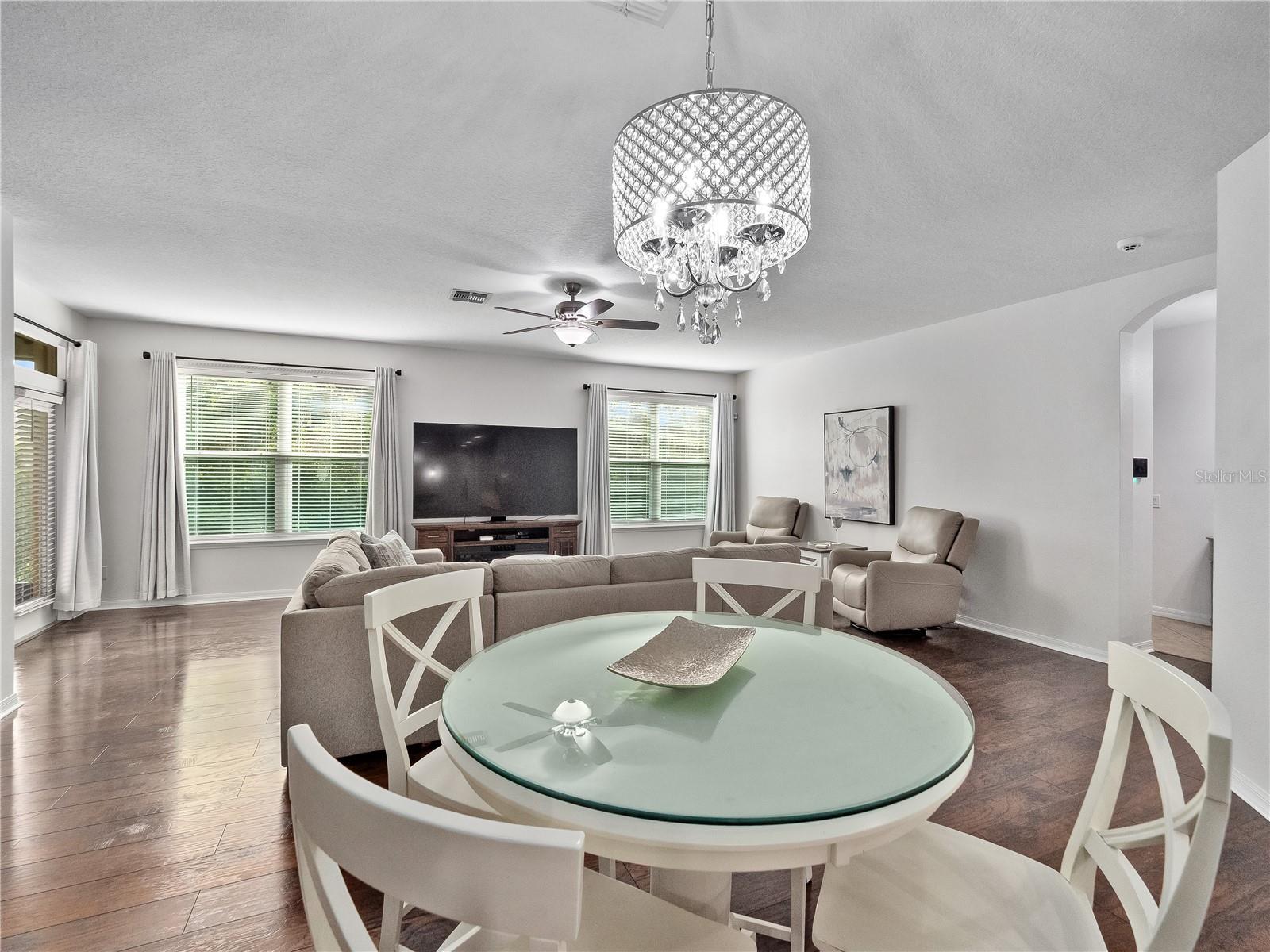 Image 38 of 98 For 780 Daisy Hill Court