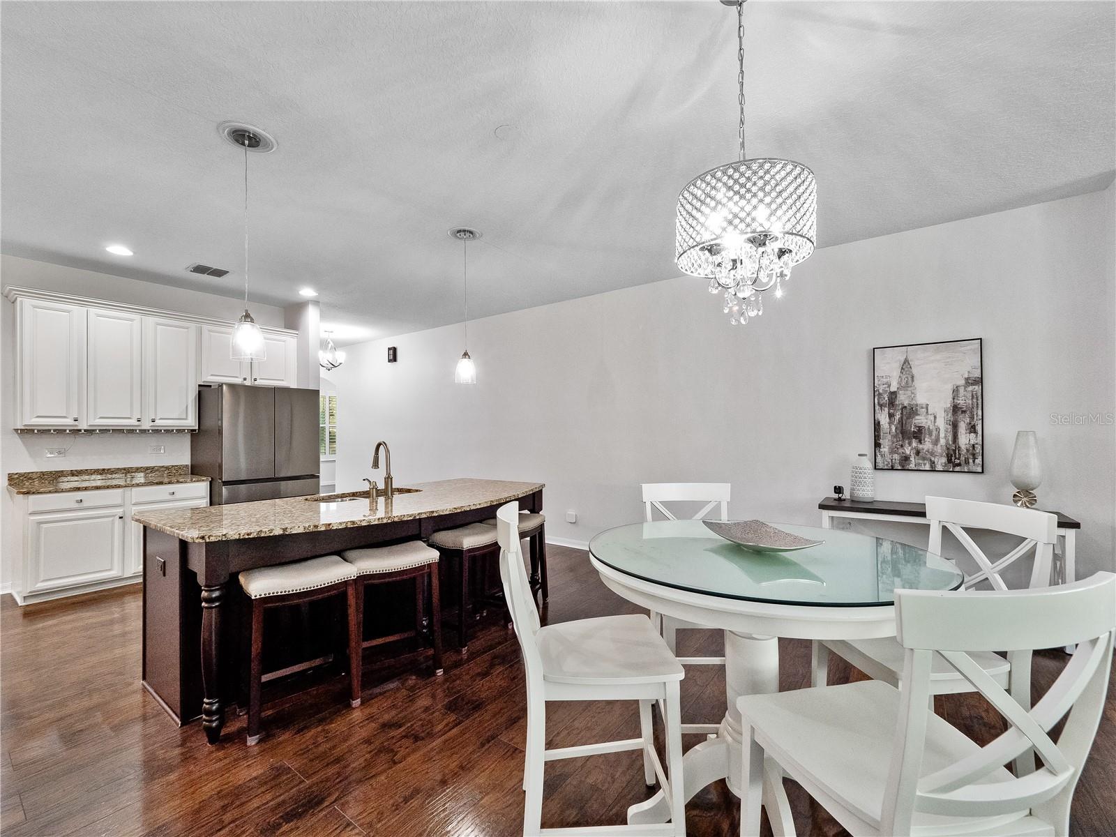 Image 40 of 98 For 780 Daisy Hill Court