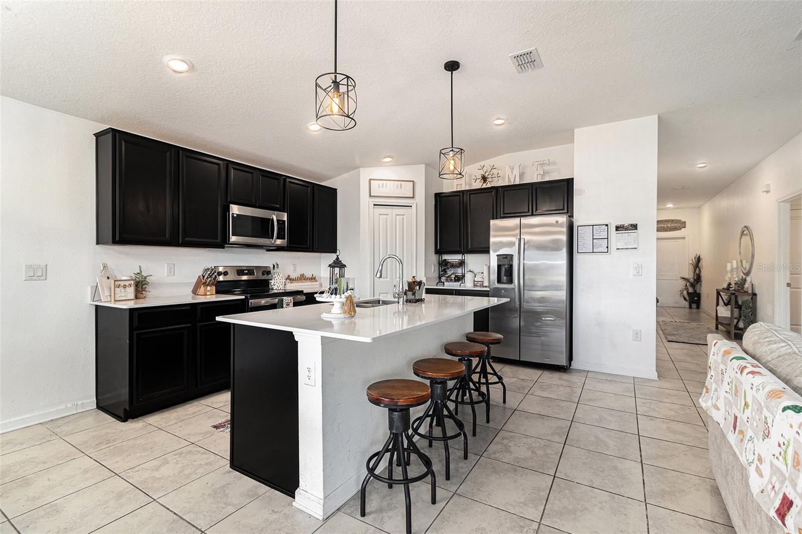 Image 13 of 31 For 212 Pineywoods Street