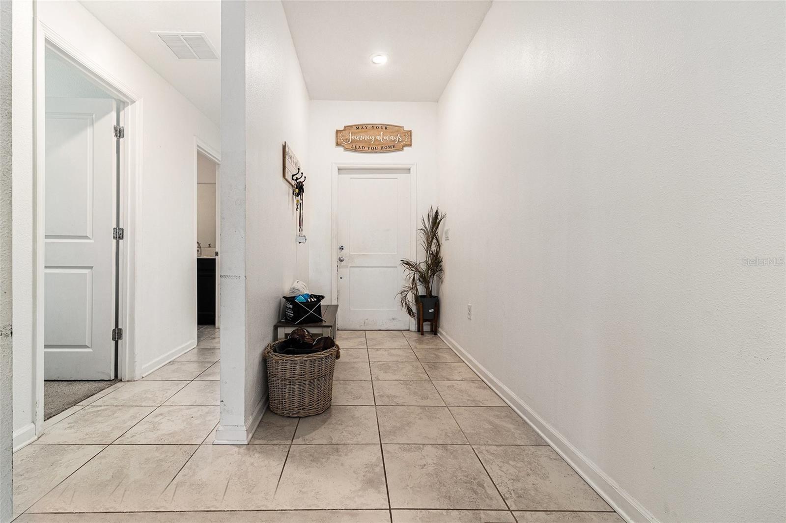 Image 9 of 31 For 212 Pineywoods Street