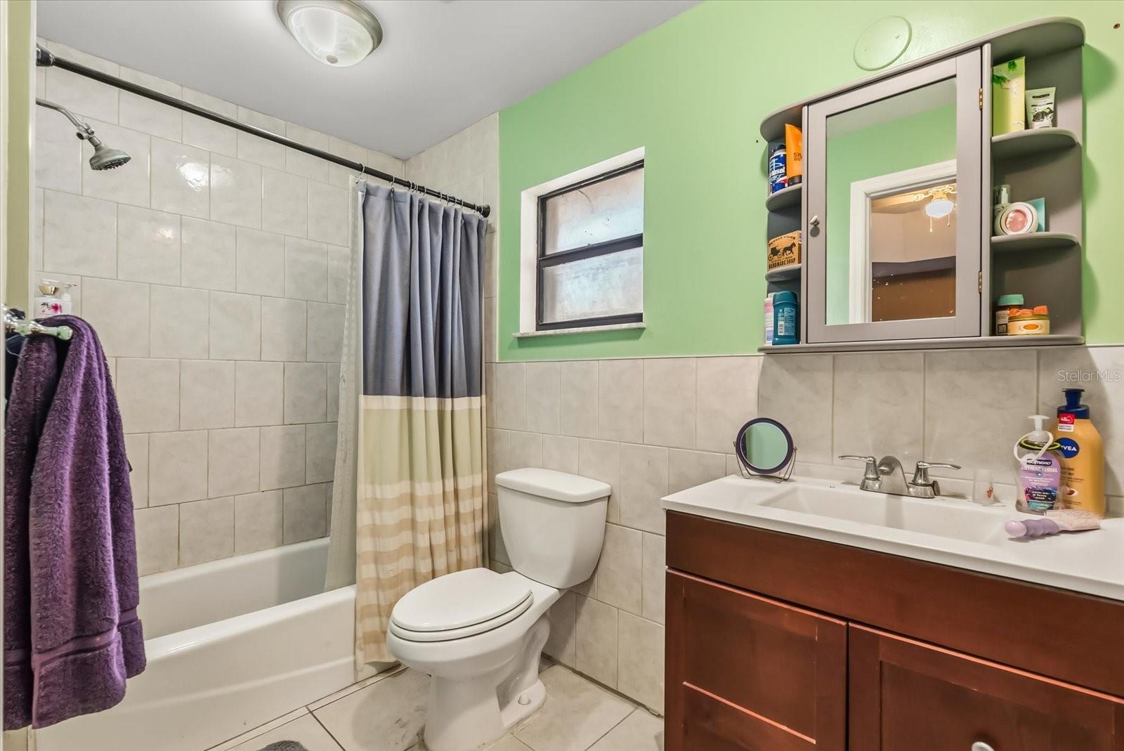 Image 9 of 17 For 418 Glenn Road