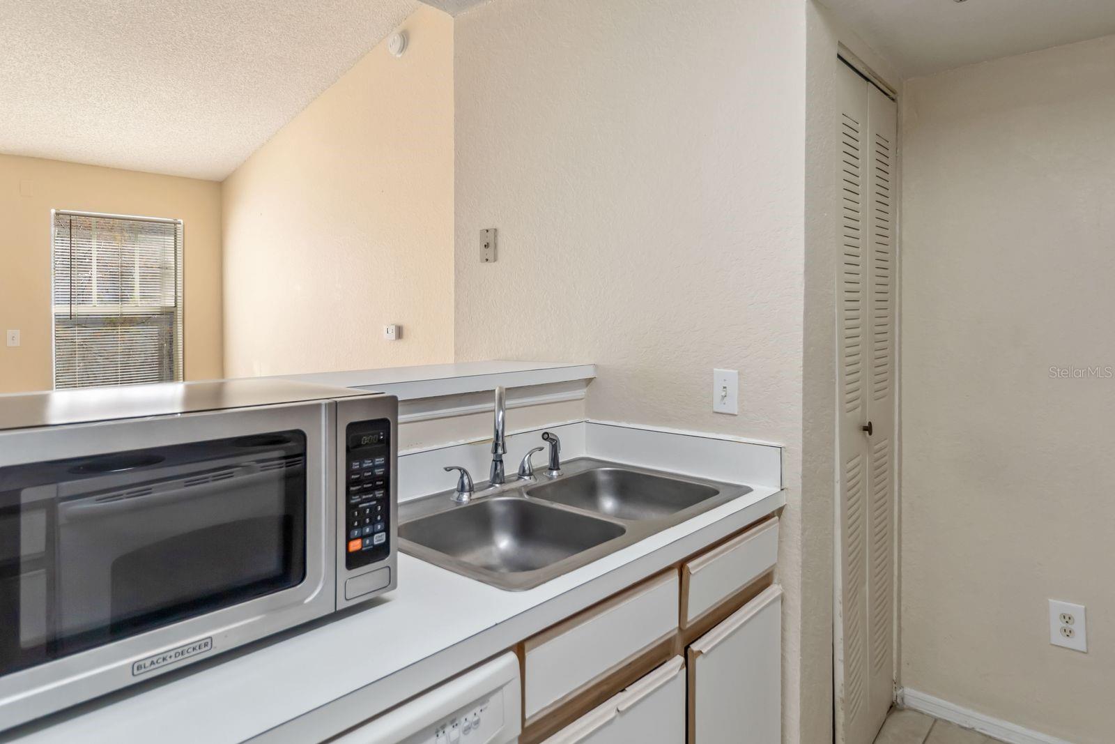 Image 13 of 30 For 2217 Grand Cayman Court 1237