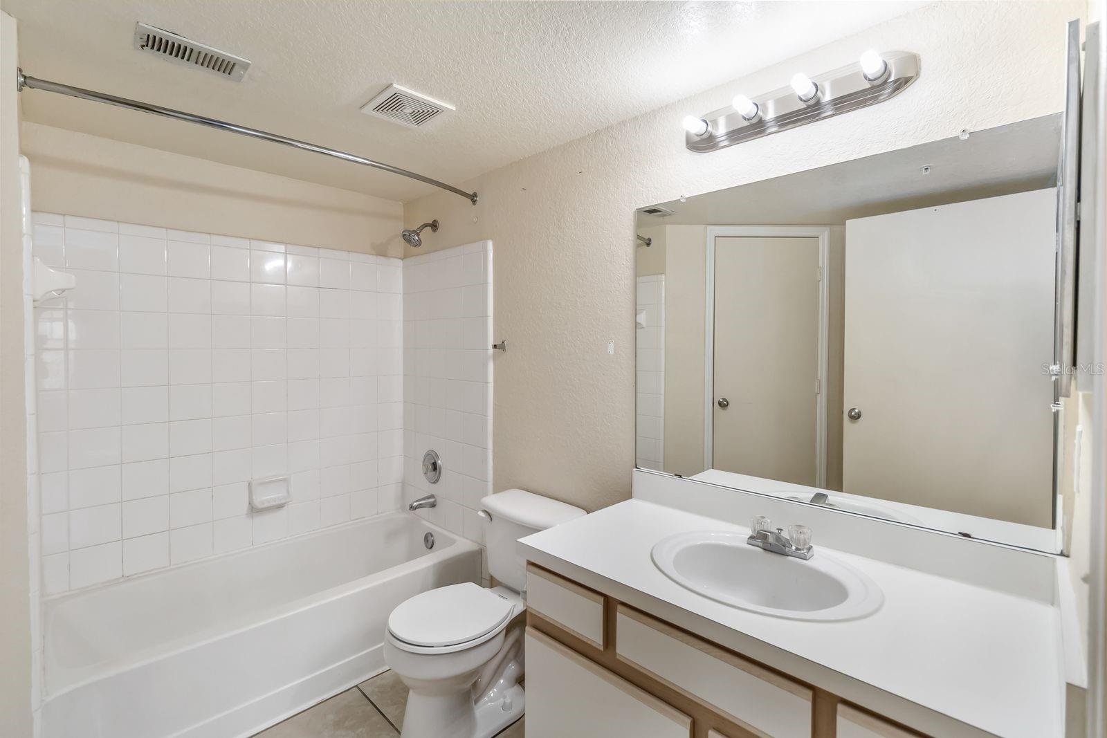 Image 17 of 30 For 2217 Grand Cayman Court 1237