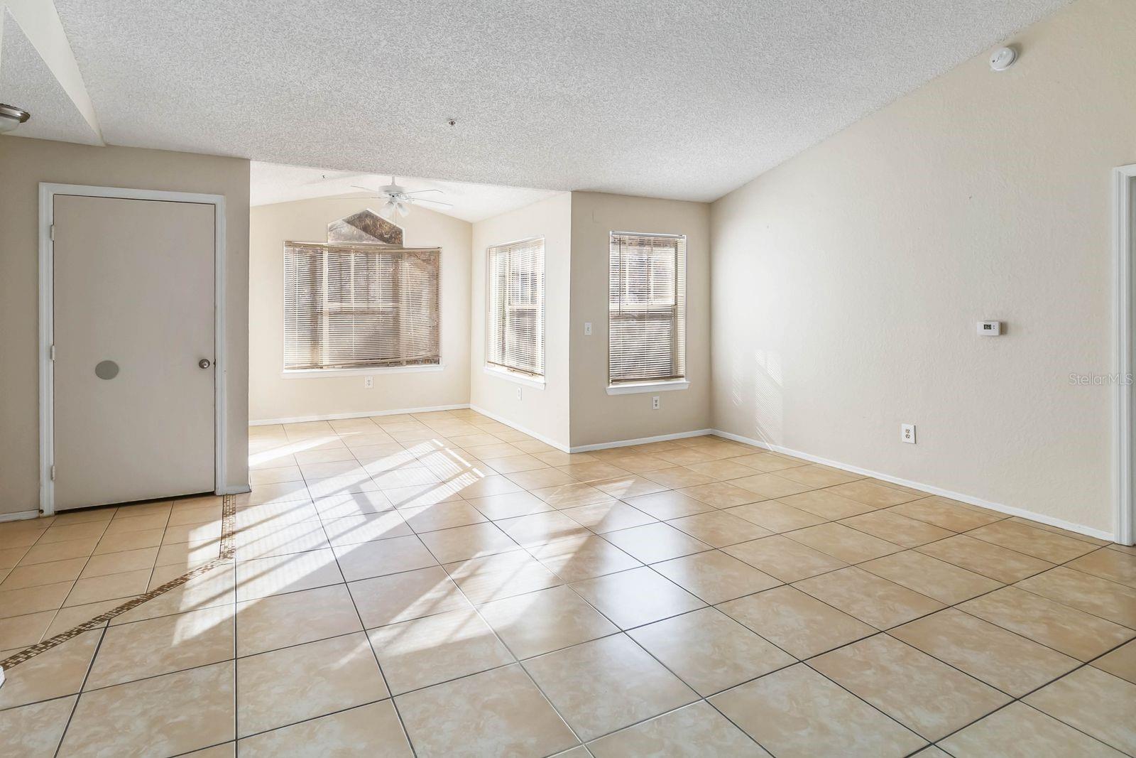 Image 9 of 30 For 2217 Grand Cayman Court 1237