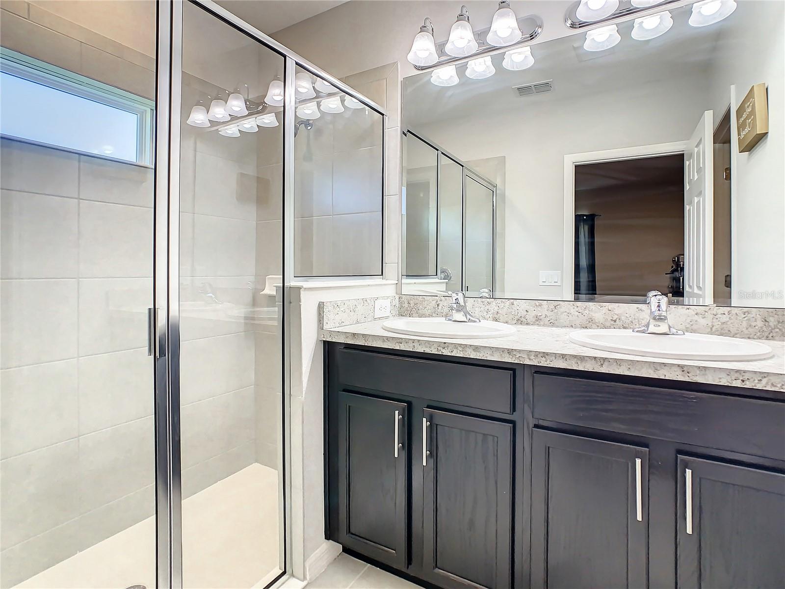 Image 19 of 43 For 2742 Parkfield Road