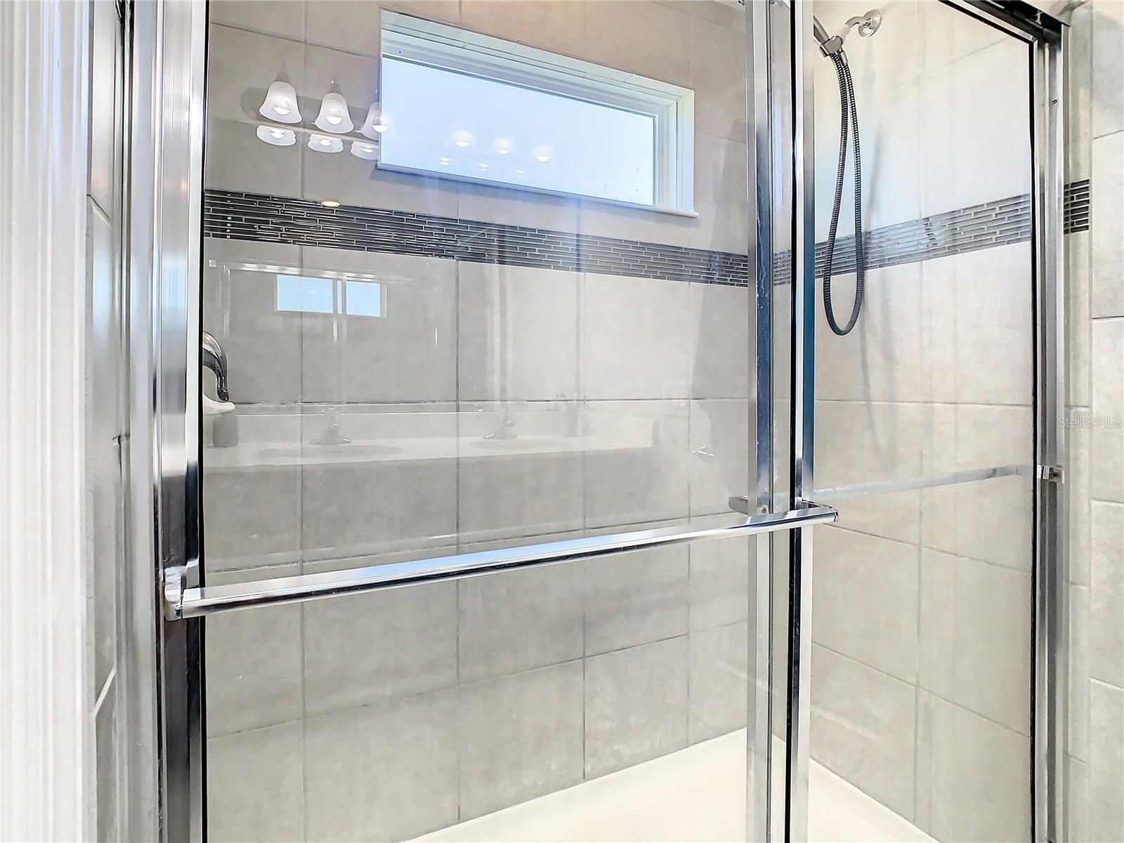 Image 30 of 43 For 2742 Parkfield Road