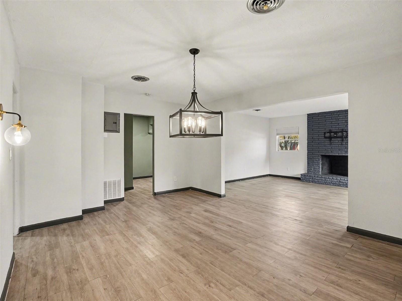 Image 18 of 29 For 6036 Dogwood Drive