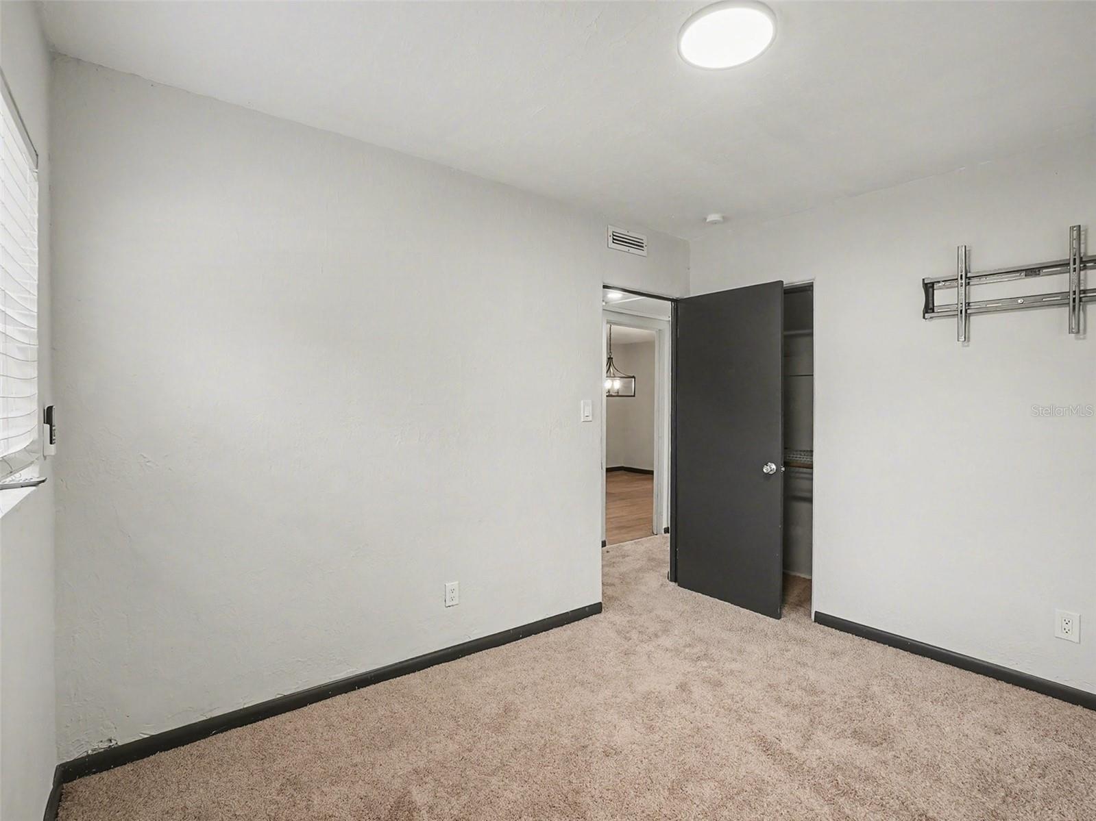 Image 20 of 29 For 6036 Dogwood Drive