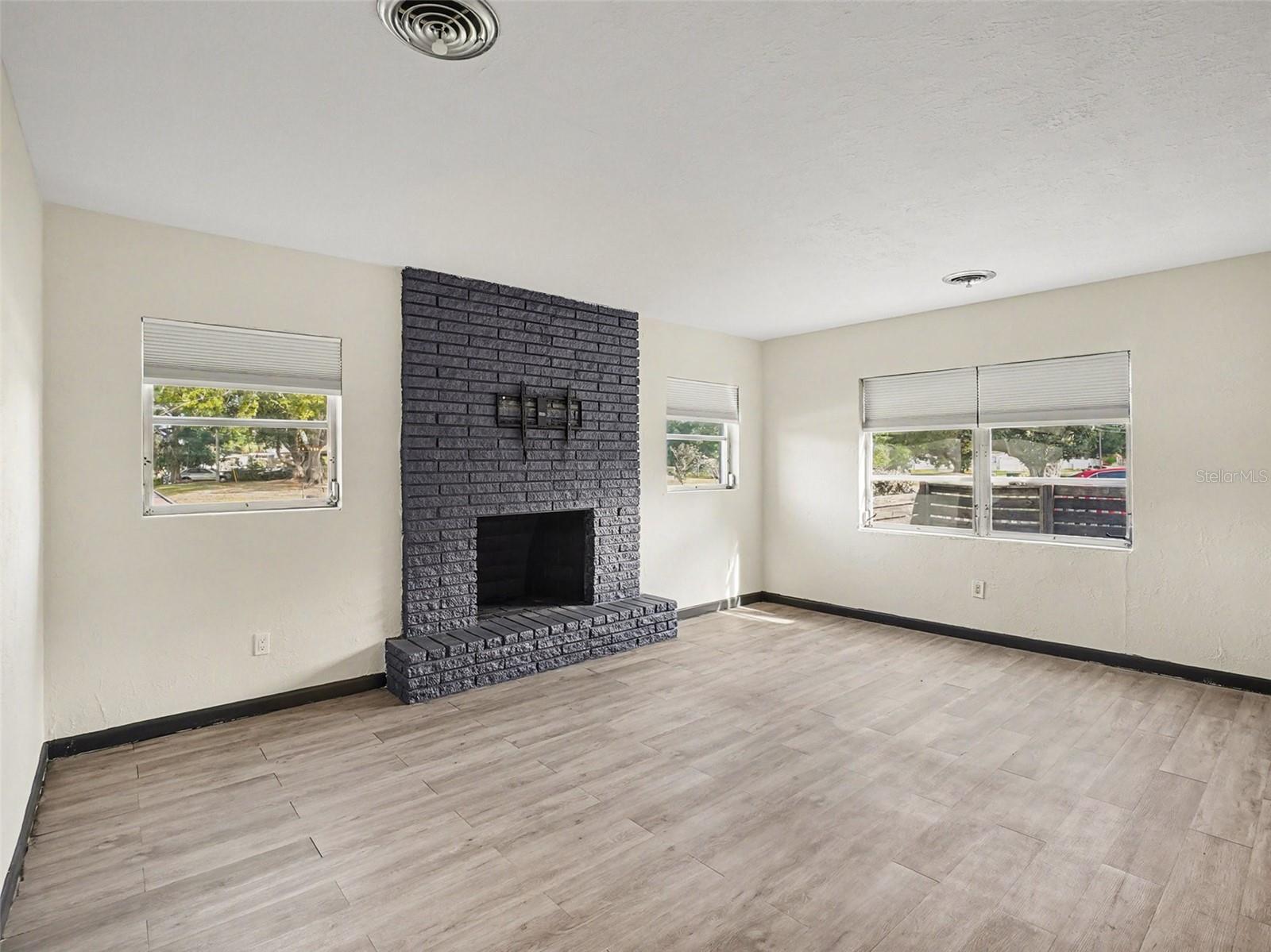 Image 5 of 29 For 6036 Dogwood Drive