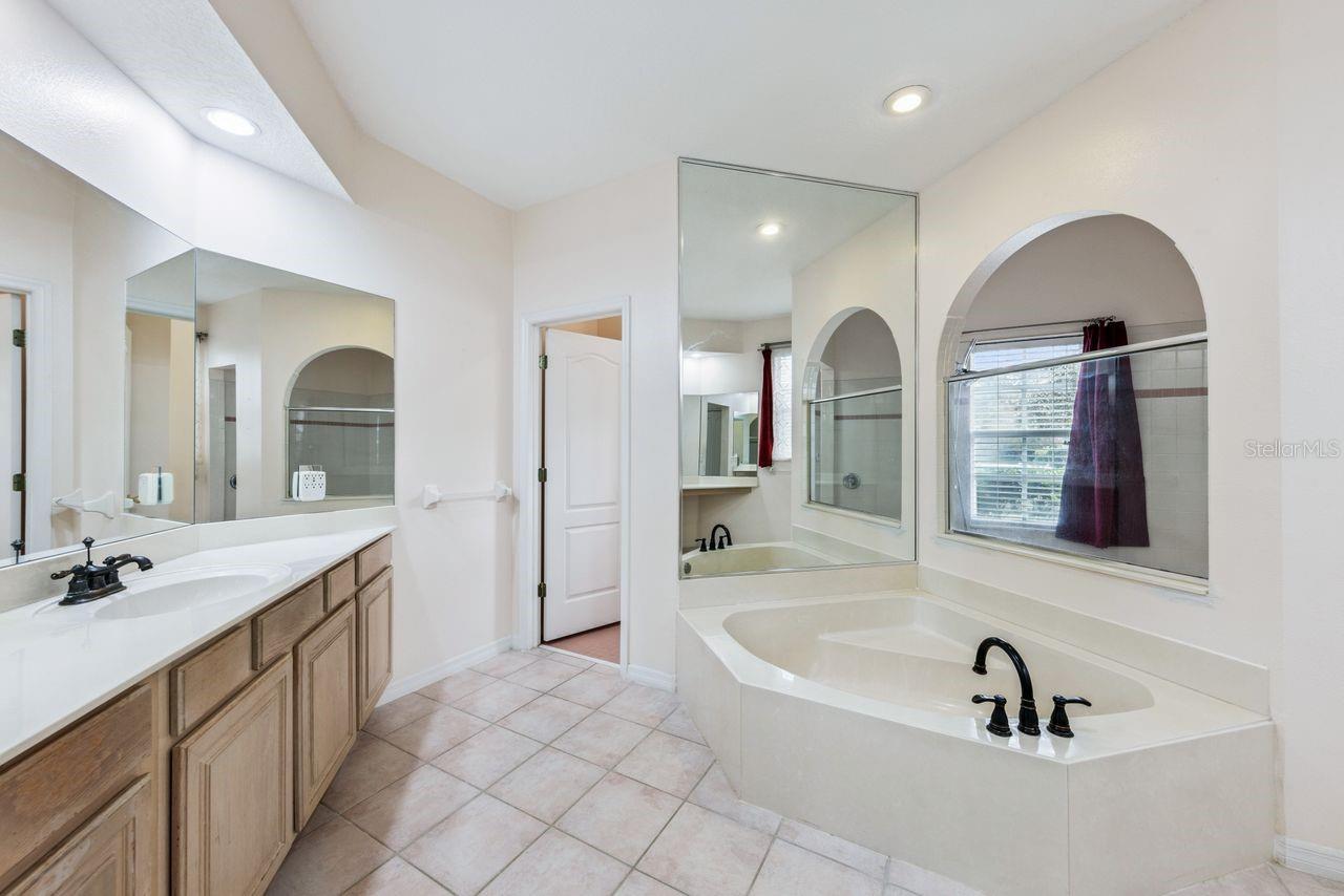 Image 21 of 43 For 4489 Saddleworth Circle