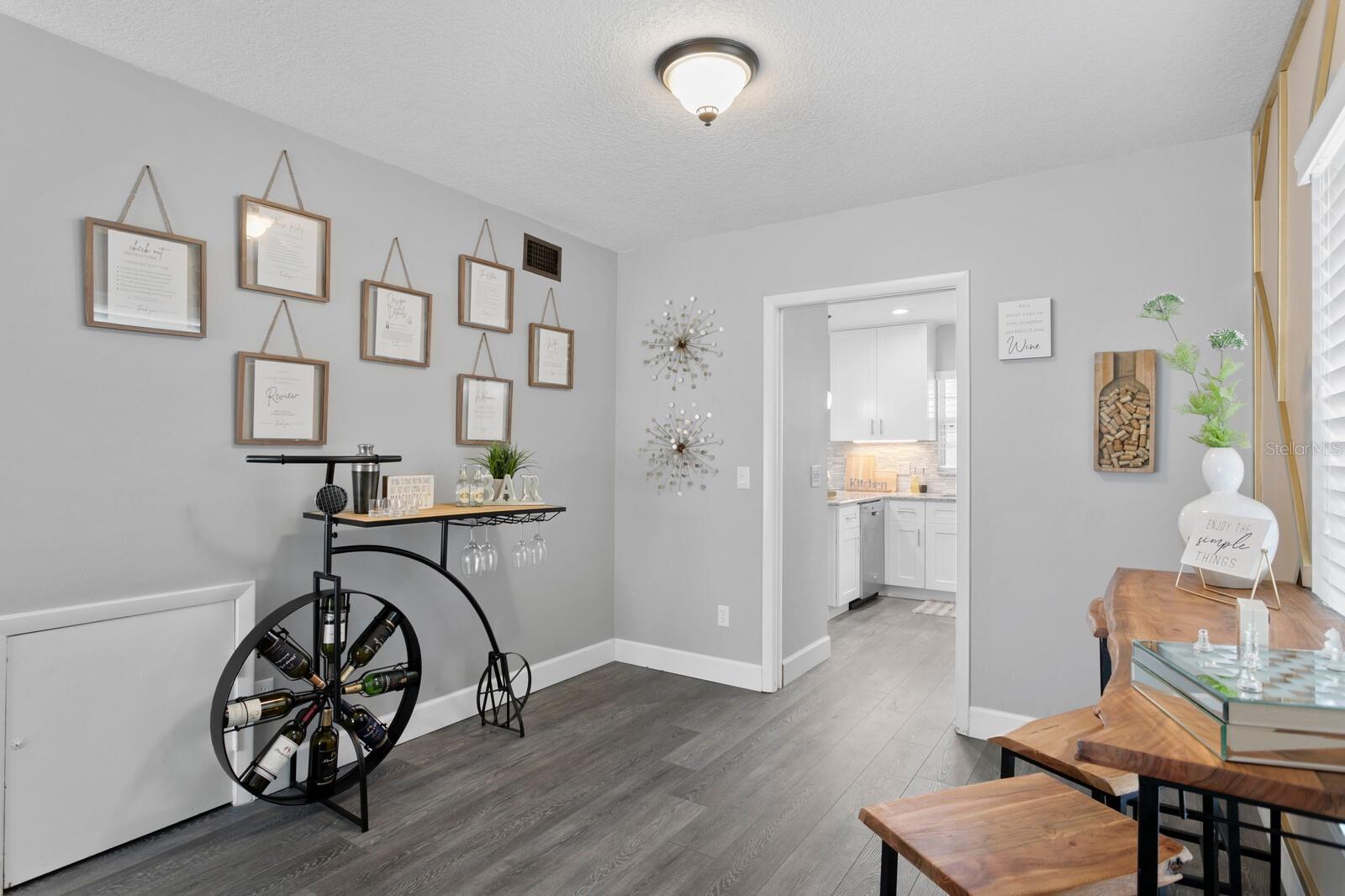 Image 17 of 56 For 14009 Dominion Court