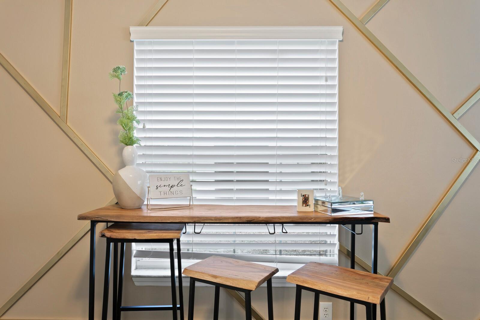 Image 18 of 56 For 14009 Dominion Court