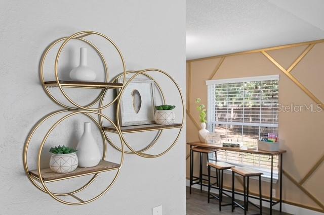 Image 20 of 56 For 14009 Dominion Court