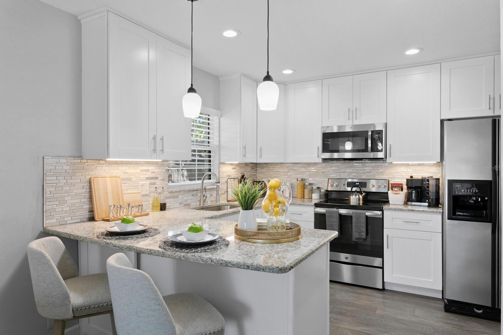 Image 28 of 56 For 14009 Dominion Court