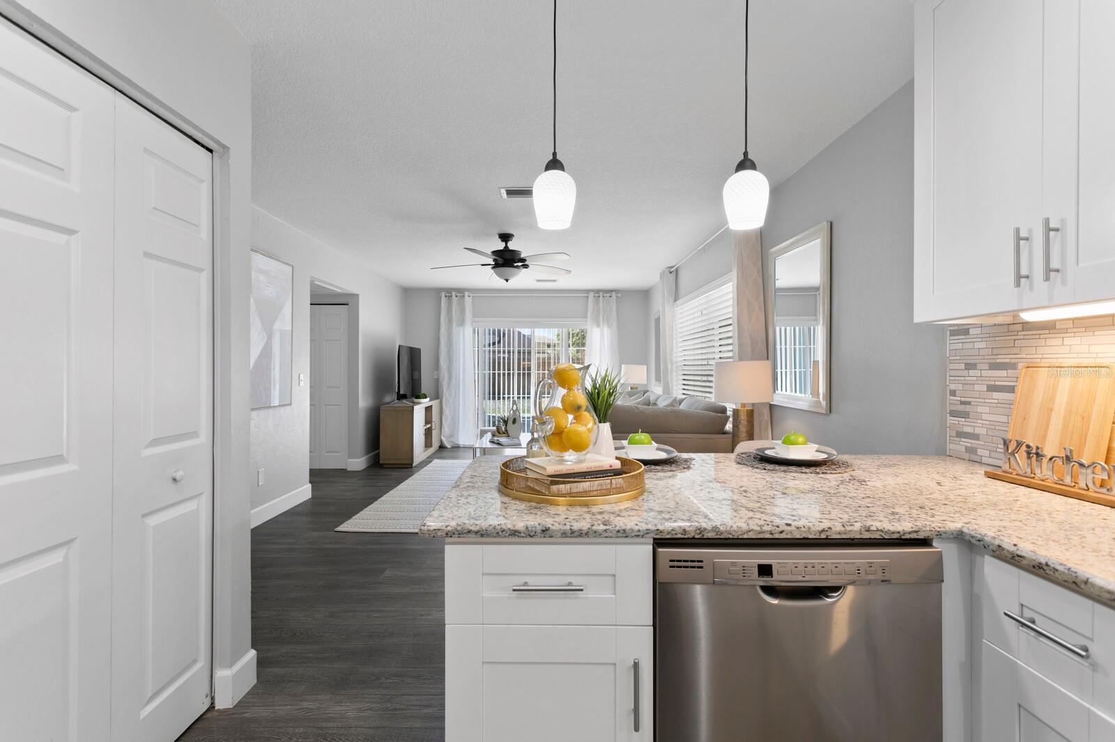 Image 32 of 56 For 14009 Dominion Court