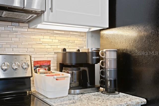 Image 33 of 56 For 14009 Dominion Court