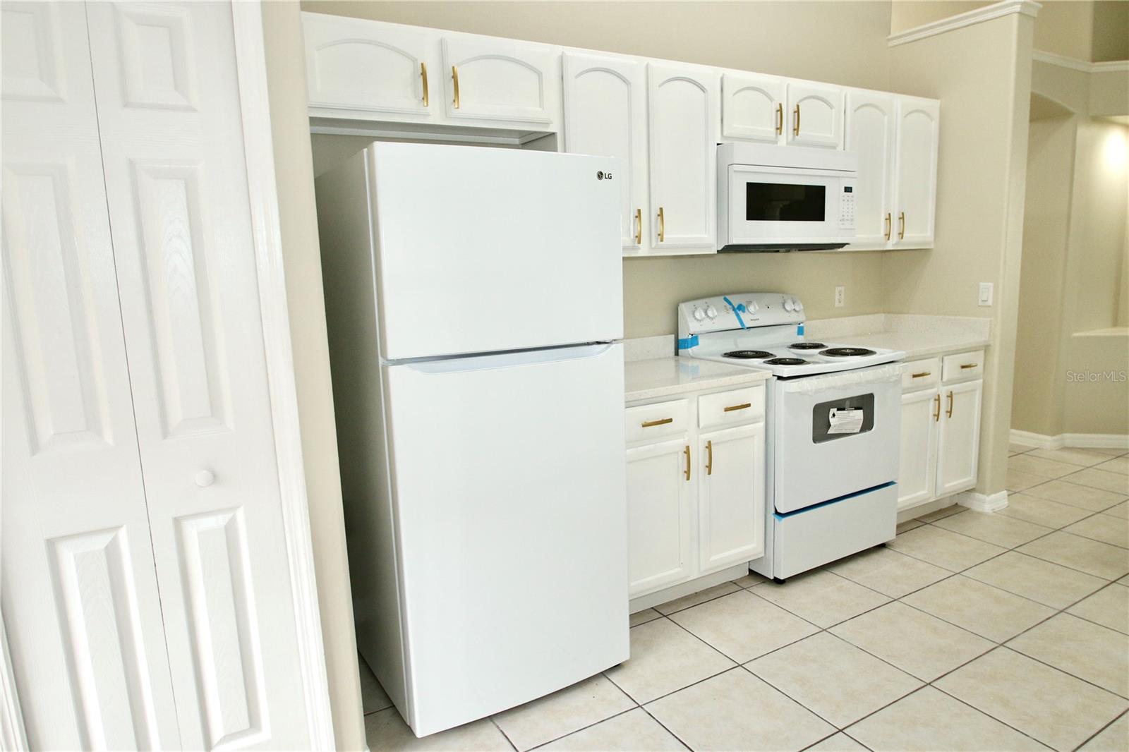 Image 19 of 43 For 1207 Greenley Avenue