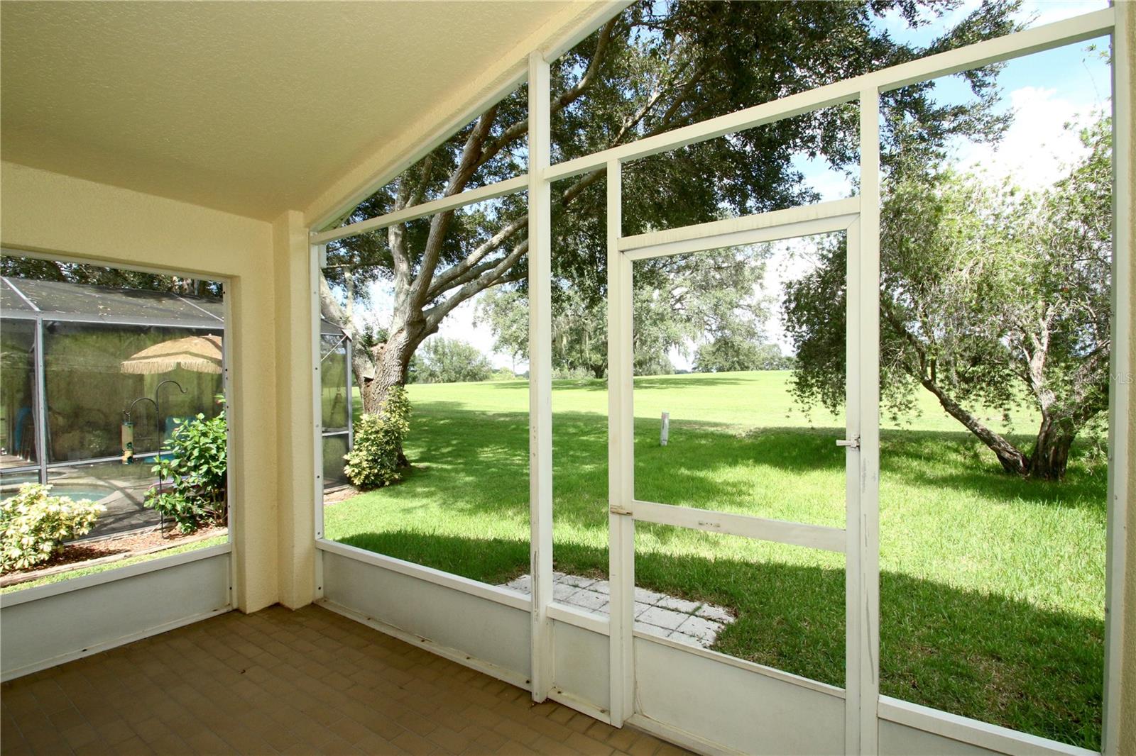 Image 27 of 43 For 1207 Greenley Avenue