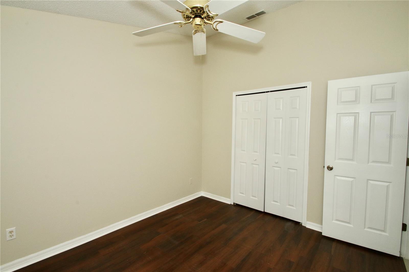 Image 5 of 43 For 1207 Greenley Avenue