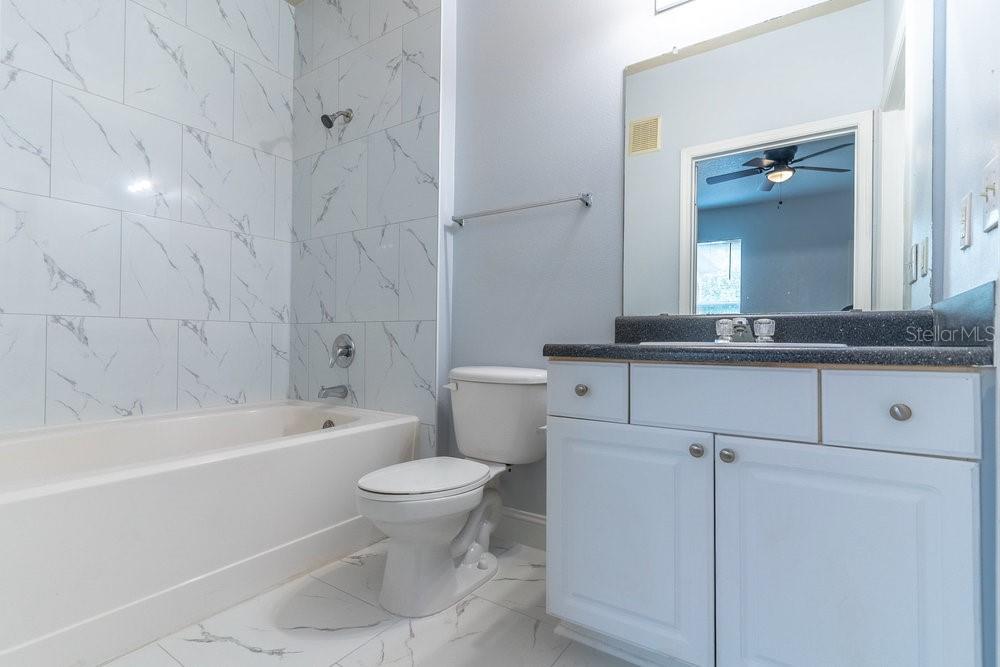 Image 13 of 23 For 8848 Villa View Circle 304