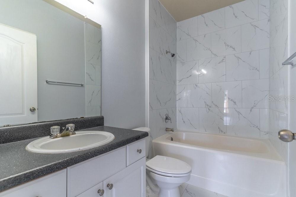 Image 16 of 23 For 8848 Villa View Circle 304