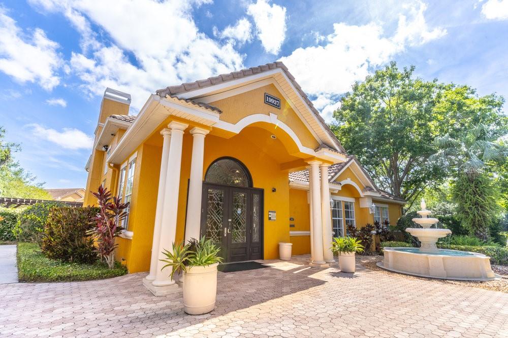 Image 22 of 23 For 8848 Villa View Circle 304