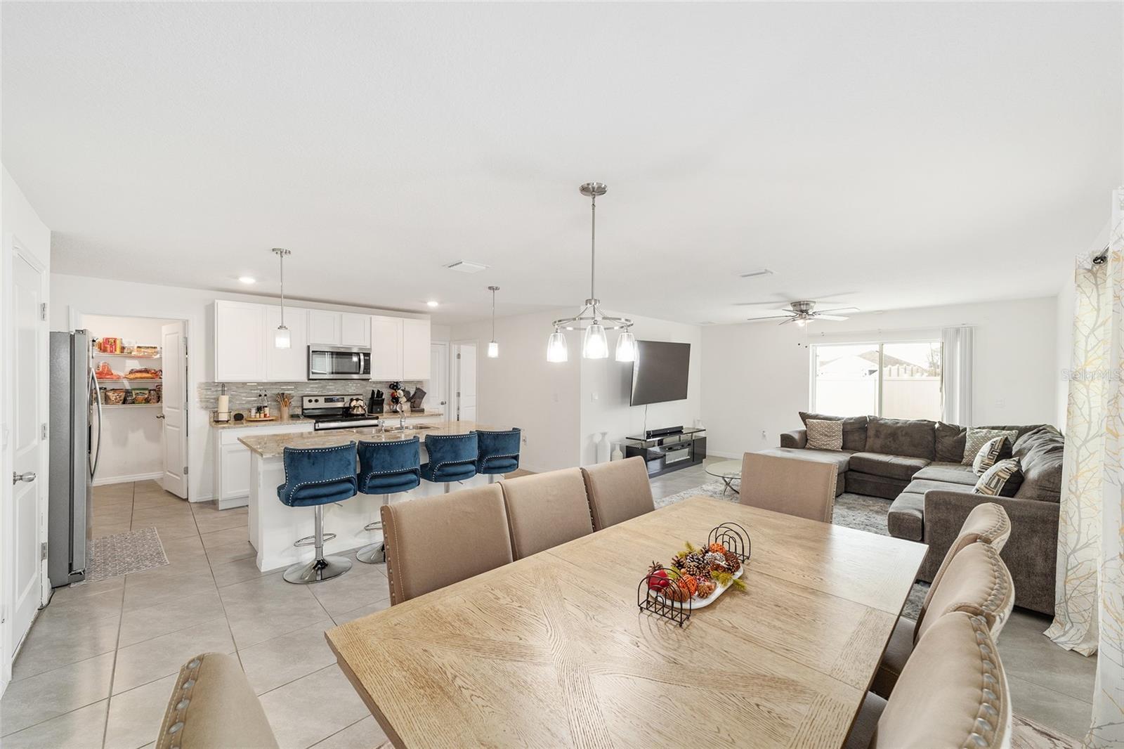 Image 14 of 51 For 8696 46th Avenue